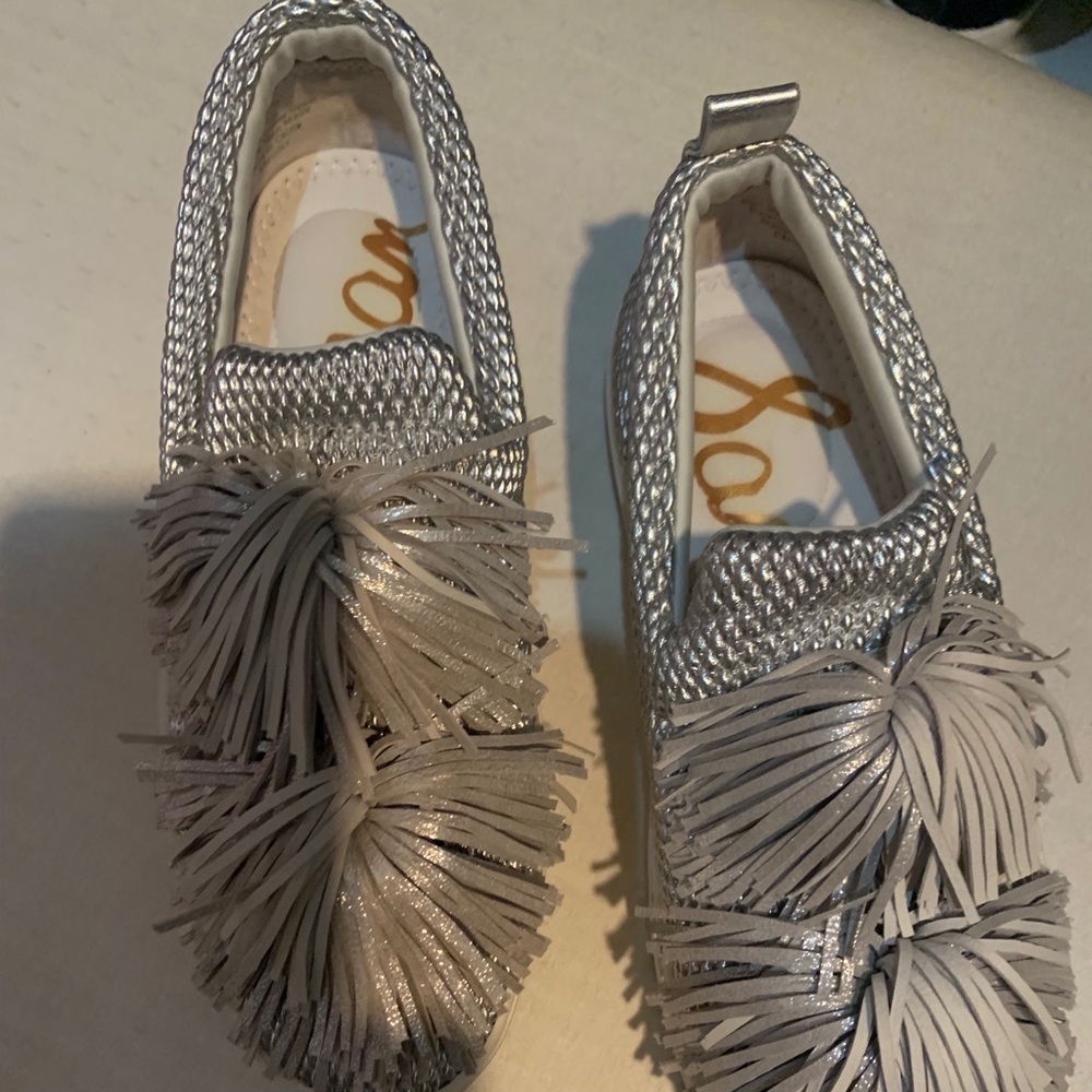 Shoes - Picture 3 of 3